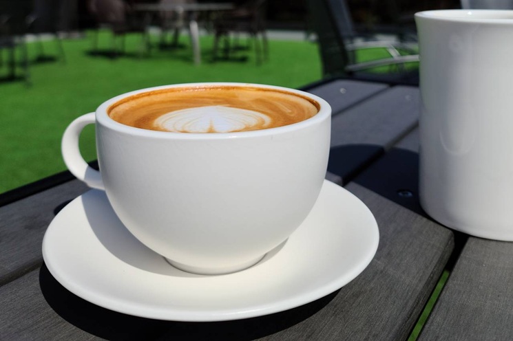 Bei einer Tasse Kaffee lässe sich dein Projekt besprechen
